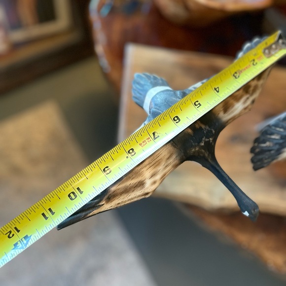 This 30”L x 9.5”W x 14” H 5 geese in flight wood sculpture is one of a kind! - Picture 16 of 17